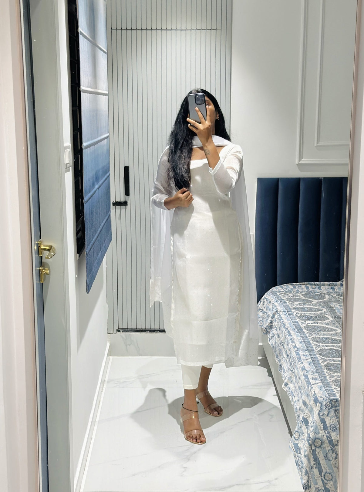 White viscose tissue kurta set in Viscose Tissue – Kurta Set by Dharvi by Rachana