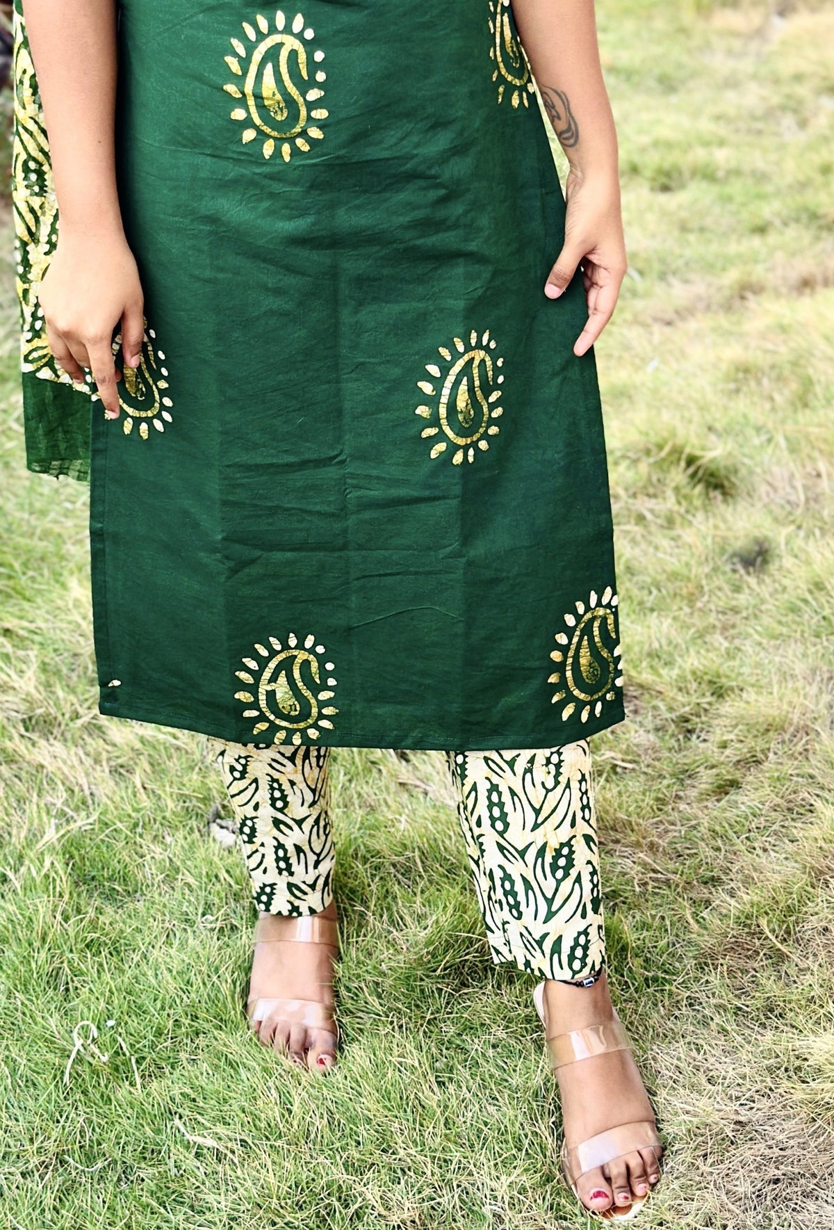 Green cotton batik suit set in Cotton – Kurta Set by Dharvi by Rachana