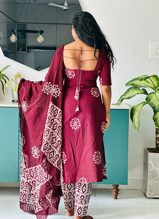 Brown batik cotton set in Cotton – Kurta Set by Dharvi by Rachana (view 2)
