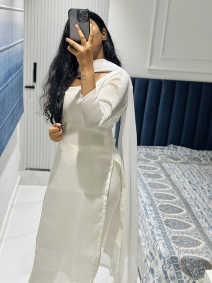 White viscose tissue kurta set