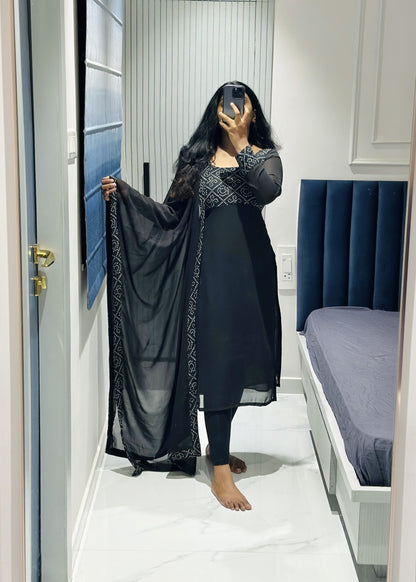 Black yoke design kurti set