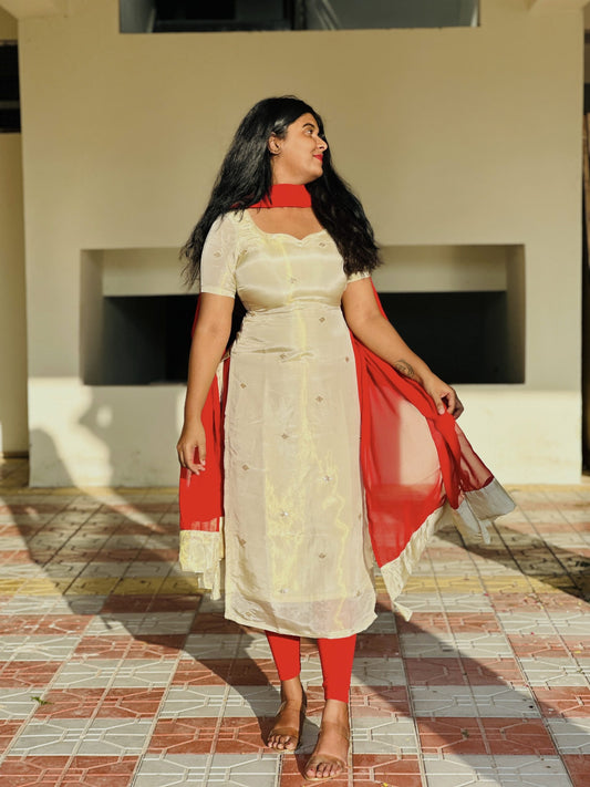 Crème butta embroidered kurti set in Tissue – Kurta Set by Dharvi by Rachana