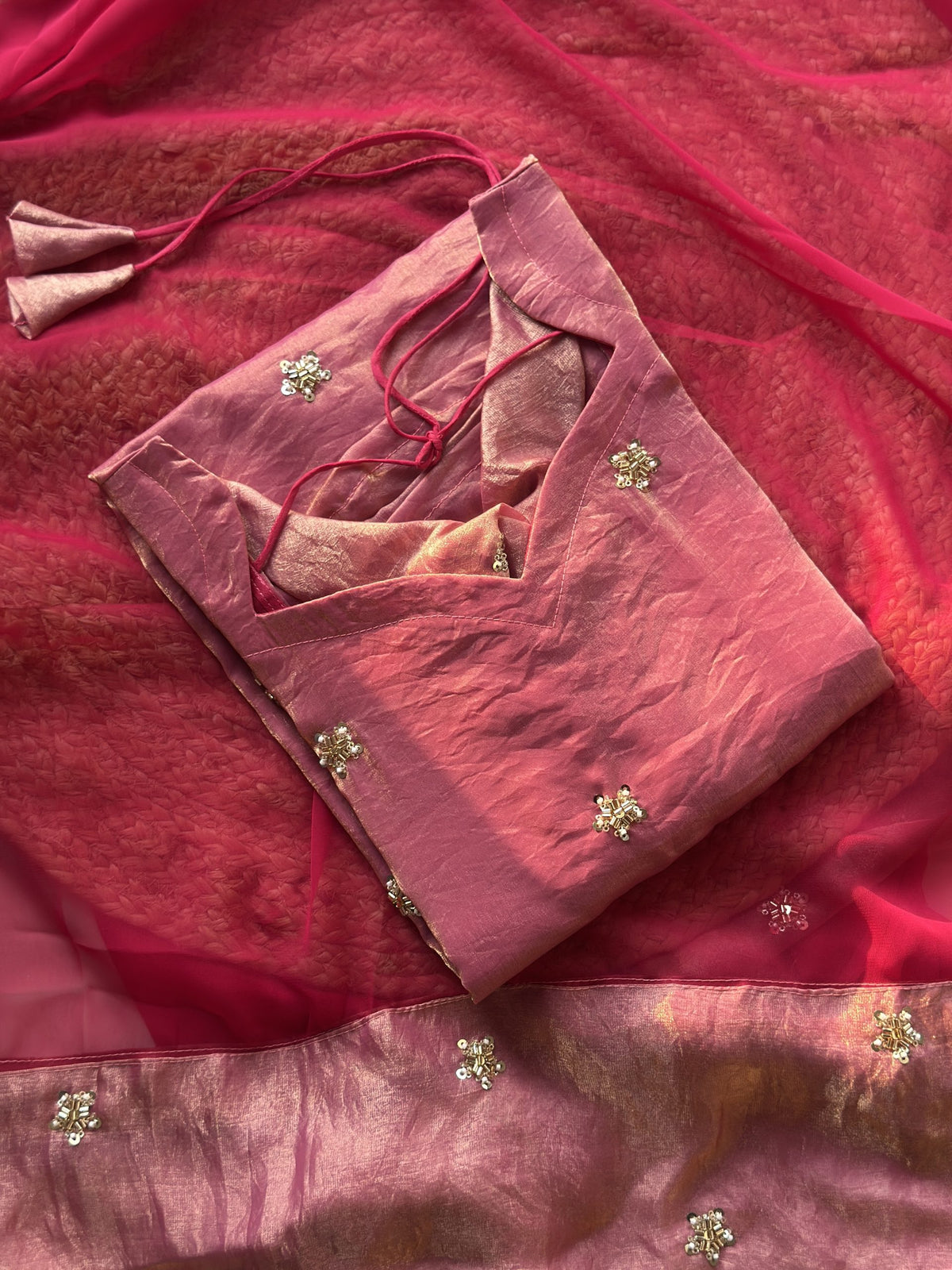 Pink butta embroidered kurti in Space Silk – Kurta Set by Dharvi by Rachana