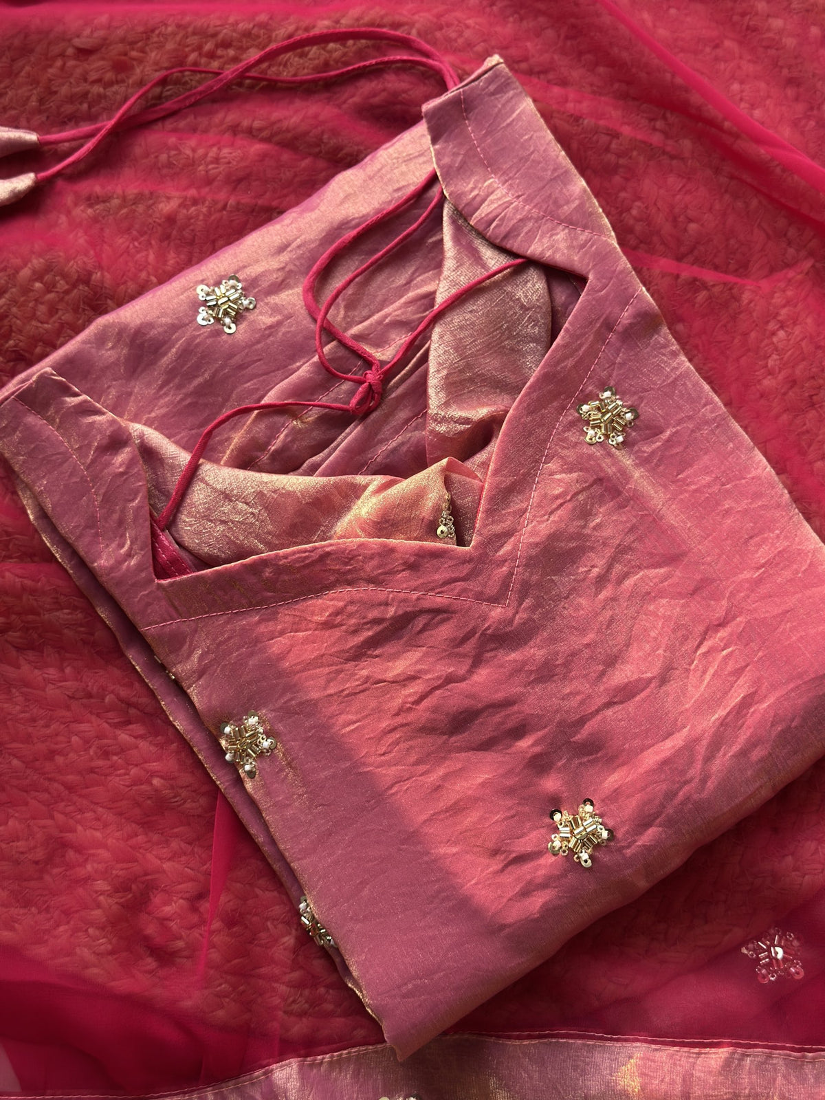 Pink butta embroidered kurti in Space Silk – Kurta Set by Dharvi by Rachana (view 3)