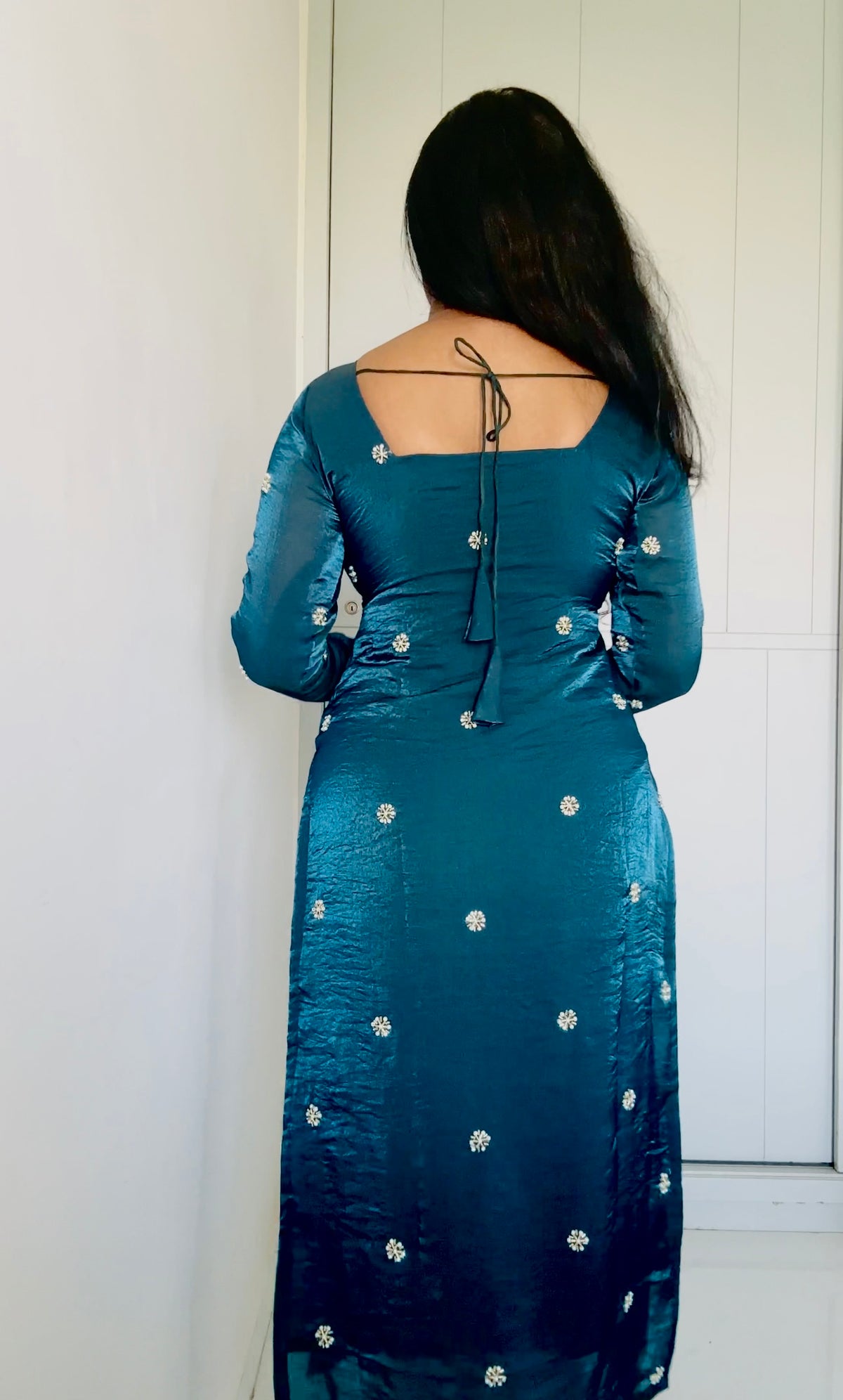 teal blue butta  embroidered kurti in Space Silk – Kurta Set by Dharvi by Rachana (view 4)