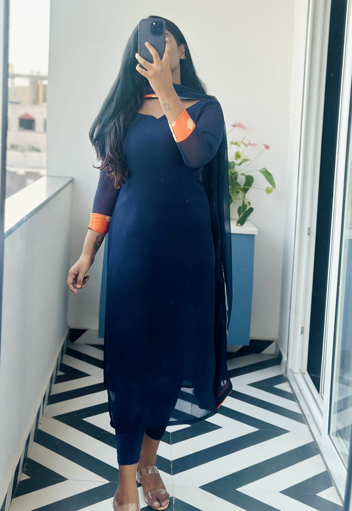 Navy blue chiffon set in Chiffon – Kurta Set by Dharvi by Rachana (view 4)